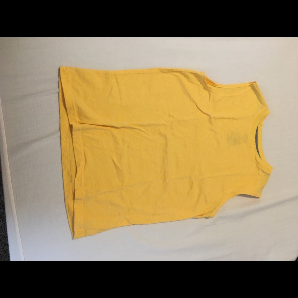 White and/or yellow muscle tank